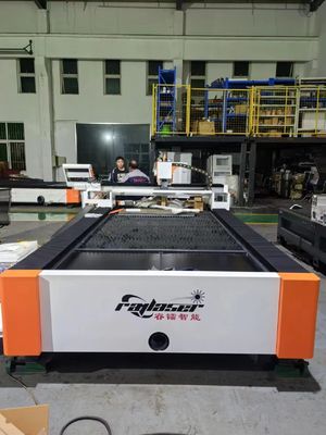 Raytools Laser Head Shanghai Raylaser 3015 Solução padrão líder para corte de metal