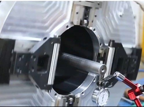 Máquina de corte a laser de fibra de 12 m para tubos e tubos pequenos